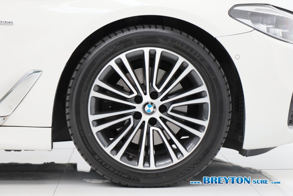 BMW SERIES 5 G30 520d sport AT ปี 2019 ราคา 699,000 บาท #BT2026061701 #19