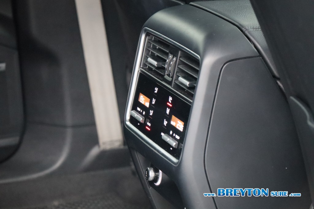 PORSCHE CAYENNE 3.0 E-Hybrid Coupe Platinum Edition AT ปี 2023 ราคา 3,699,000 บาท #BT2026062401 #24