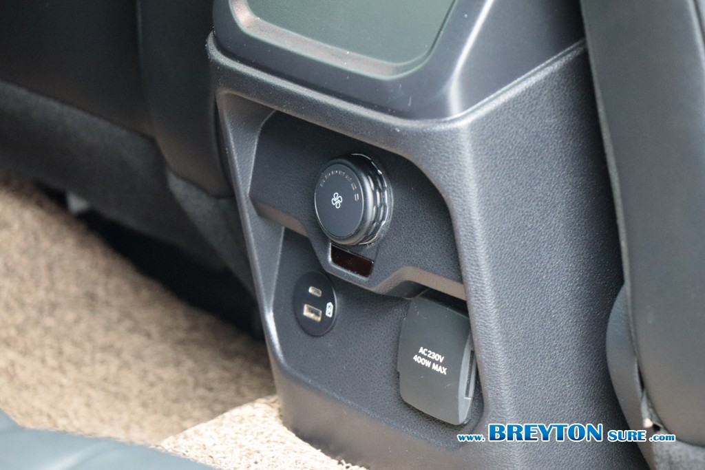 FORD EVEREST 2.0 TITANIUM+ BI-TURBO 4WD AT ปี 2022 ราคา 1,059,000 บาท #BT2026070503 #22