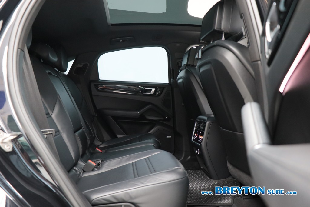 PORSCHE CAYENNE 3.0 E-Hybrid Coupe AT ปี 2022 ราคา 3,399,000 บาท #BT2026071704 #13