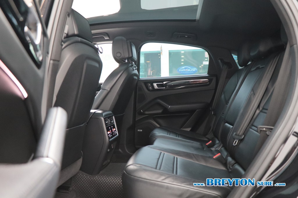 PORSCHE CAYENNE 3.0 E-Hybrid Coupe AT ปี 2022 ราคา 3,399,000 บาท #BT2026071704 #14