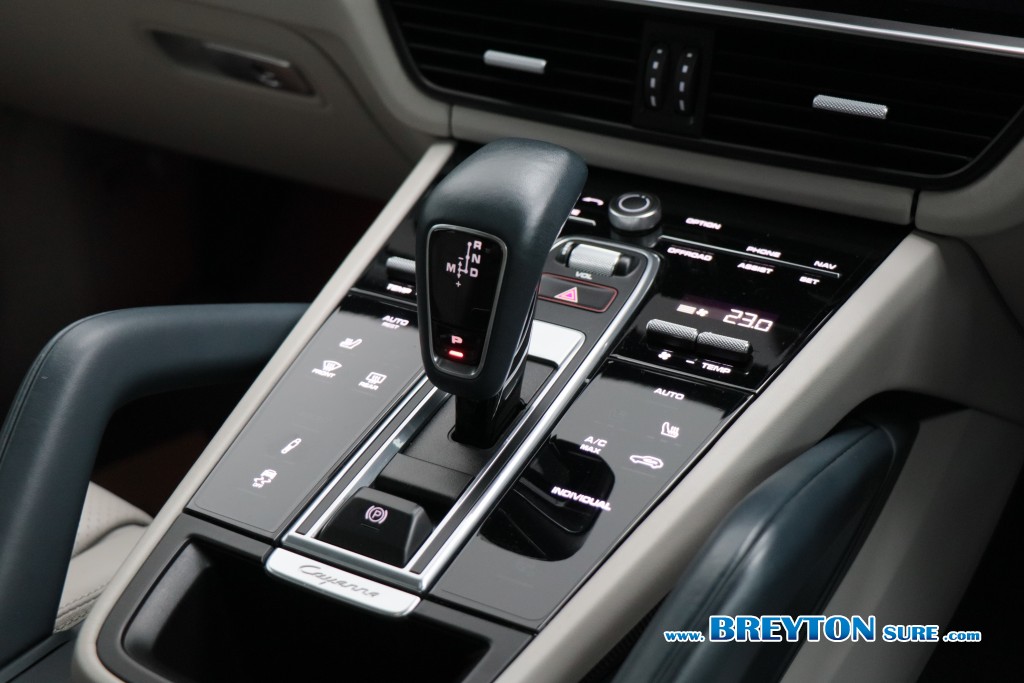 PORSCHE CAYENNE  3.0 E-Hybrid Coupe AT ปี 2022 ราคา 3,799,000 บาท #BT2026072201 #18