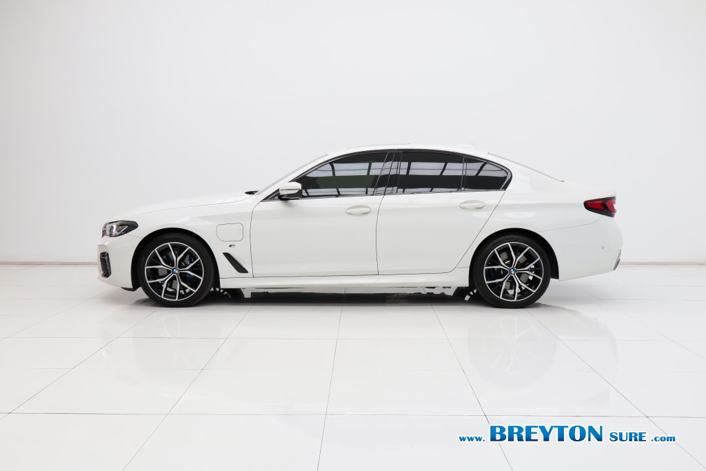 BMW SERIES 5 G30 530e M-Sport AT ปี 2021 ราคา 1,199,000 บาท #BT2026080501 #3
