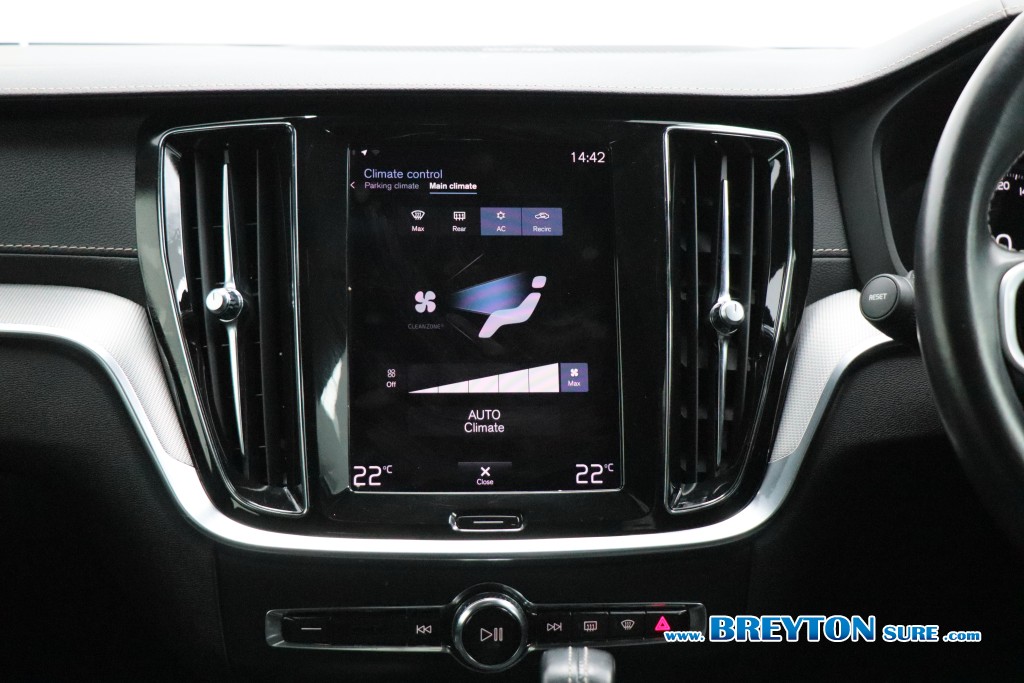 VOLVO S 60 2.0 T8 R-Design 4WD AT ปี 2022 ราคา 759,000 บาท #BT2026082301 #18