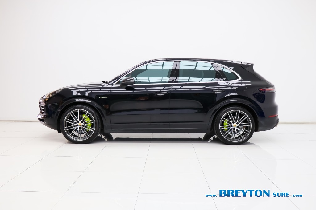 PORSCHE CAYENNE 3.0 E-Hybrid AT ปี 2020 ราคา 2,599,000 บาท #BT2026091801 #3