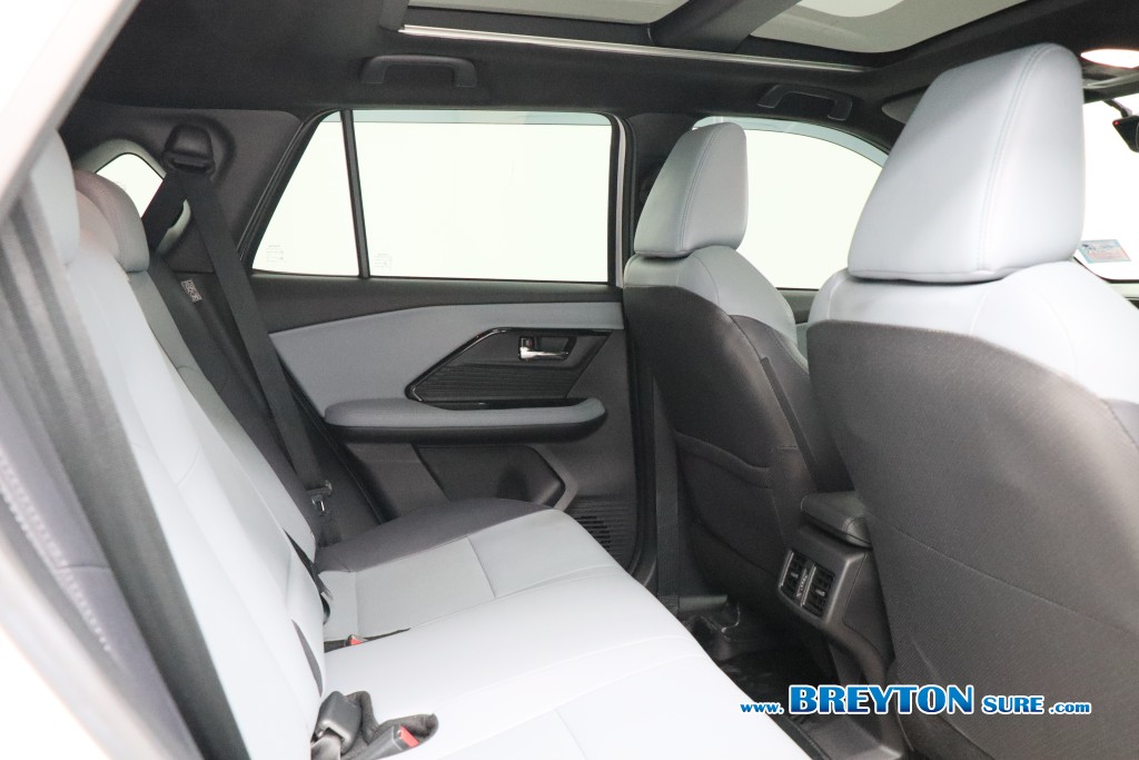 TOYOTA YARIS RROSS HEV Premium Luxury AT ปี 2024 ราคา 689,000 บาท #BT2026091802 #13