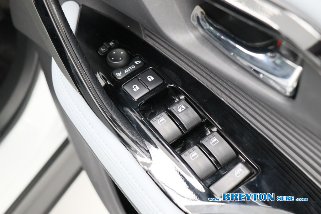 TOYOTA YARIS RROSS HEV Premium Luxury AT ปี 2024 ราคา 689,000 บาท #BT2026091802 #21