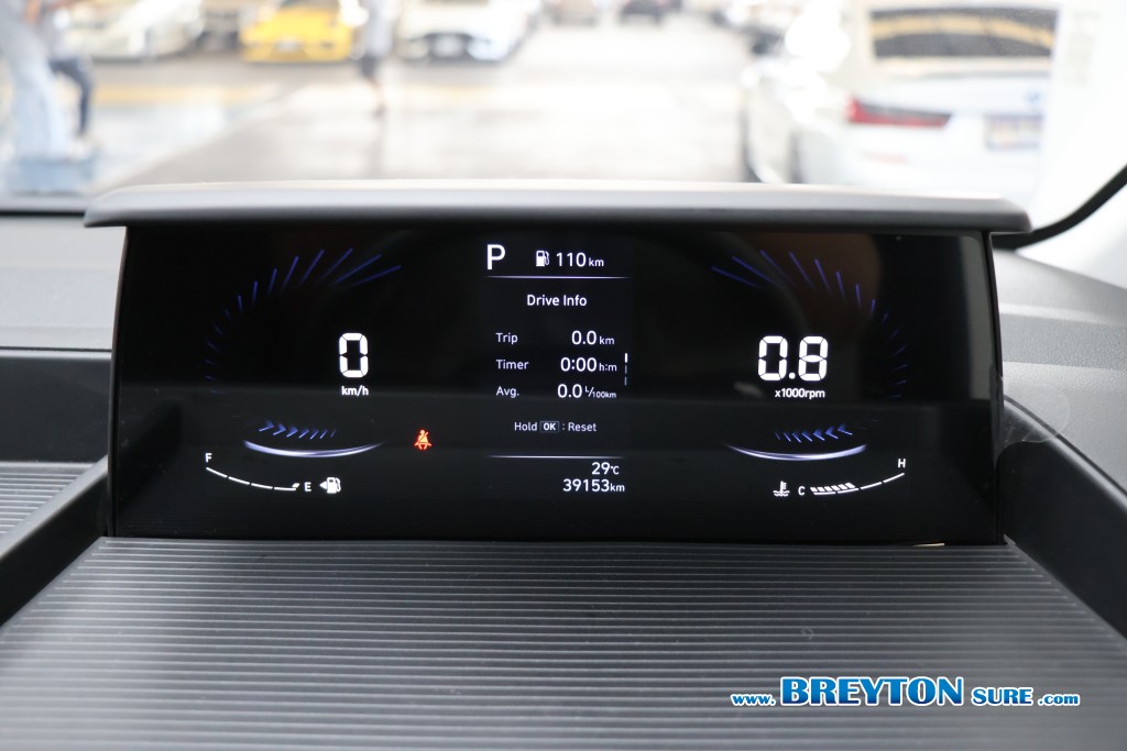 HYUNDAI STARIA 2.2 TREND AT ปี 2024 ราคา 999,000 บาท #BT2026102502 #11