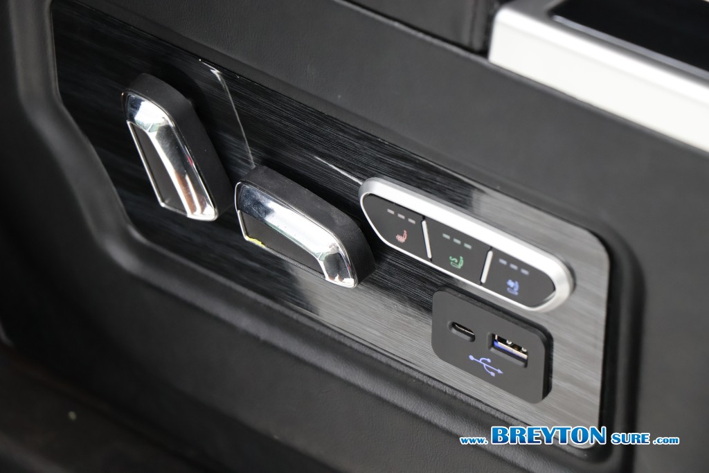 HYUNDAI STARIA 2.2 TREND AT ปี 2024 ราคา 999,000 บาท #BT2026102502 #24