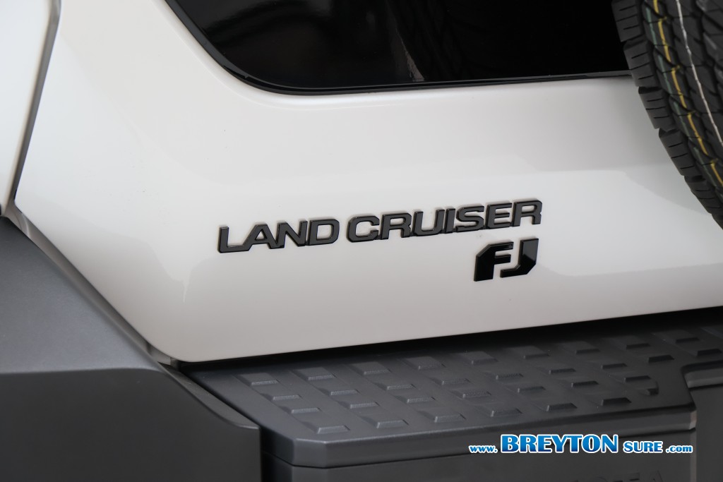 TOYOTA LAND CRUISER  FJ AT ปี 2026 ราคา 1,069,000 บาท #BT2026102704 #24