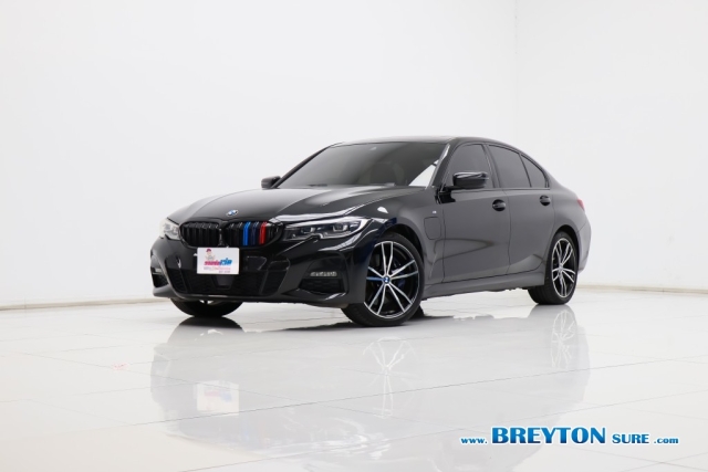 BMW SERIES 3 G20 330e M-Sport AT ปี 2022 ราคา 989,000 บาท #BT2026092401